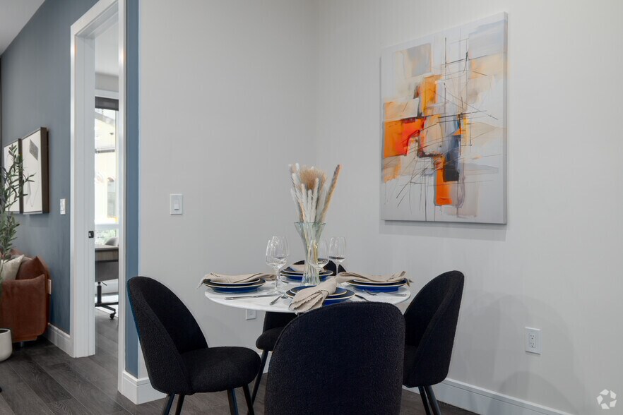 More Photos Of 630 Washington Ave, Belleville Apartments For Lease