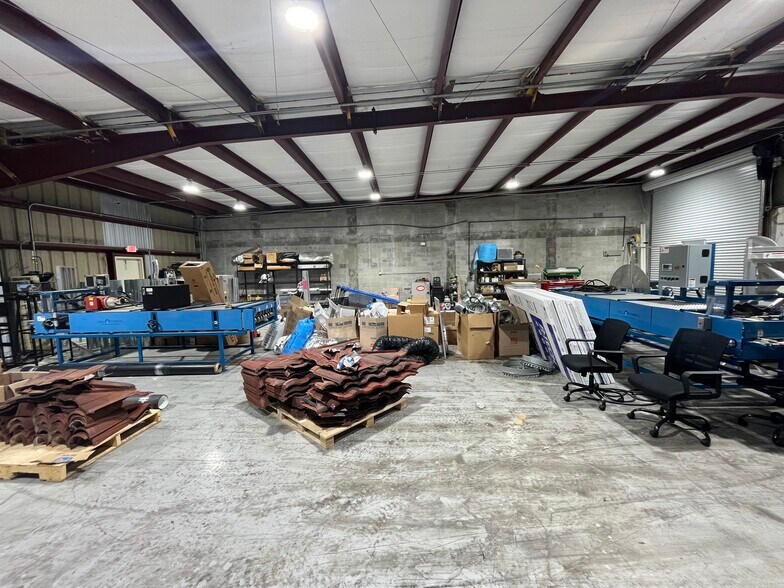 More Photos Of 2528 Andalusia Blvd, Cape Coral Light Distribution For Sale