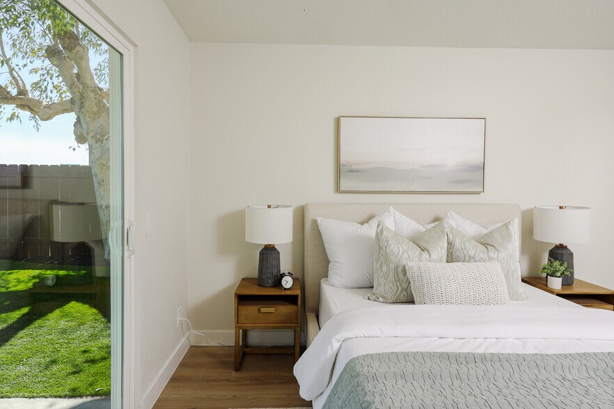 More Photos Of 658 Santa Fe Dr, Encinitas Multifamily For Sale