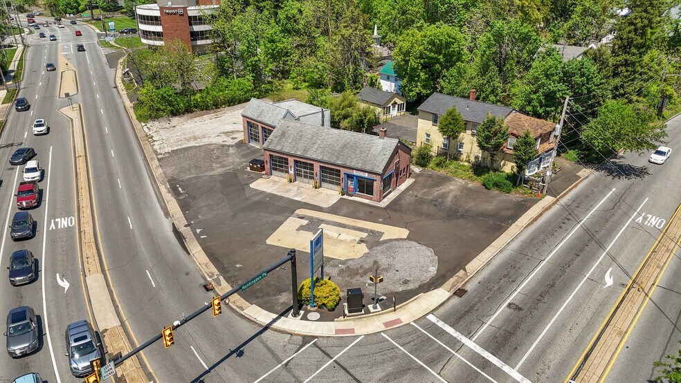 More Photos Of 2304 Huntingdon Pike, Huntingdon Valley Auto Repair For Sale