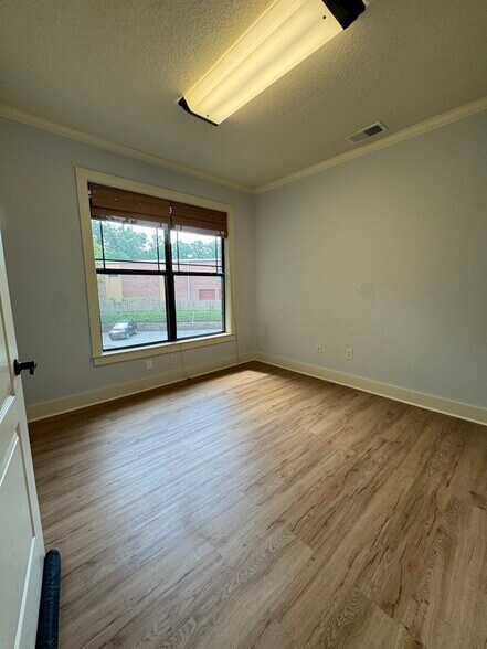 More Photos Of 5991 Parkway North Blvd, Cumming Office For Lease