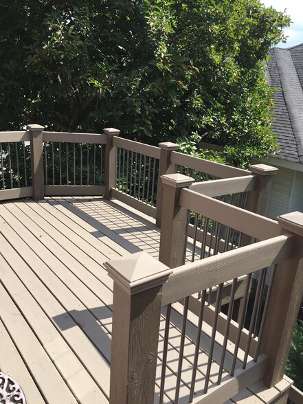 More Photos Of 143 4th Ave N, Franklin Loft Creative Space For Lease