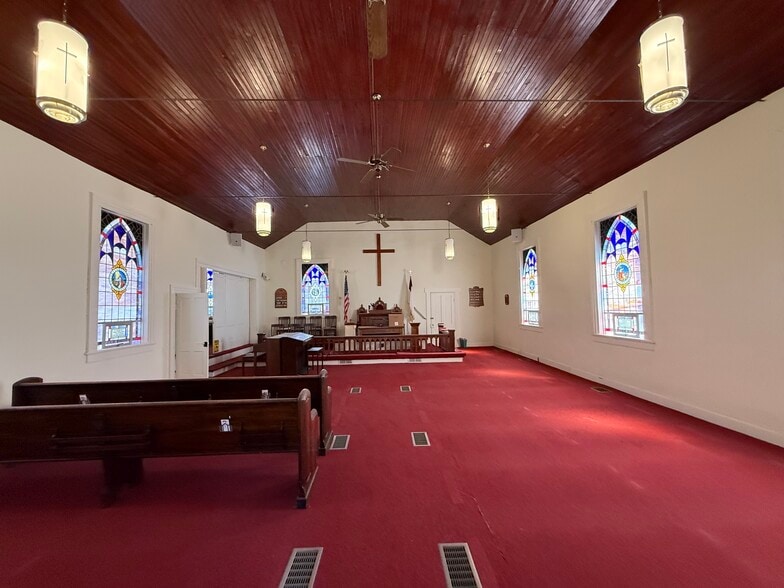 More Photos Of 1121 Oddfellows Rd, Vinton Specialty For Sale