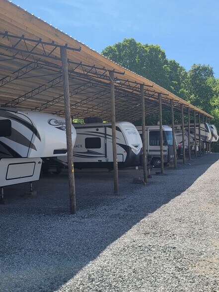 More Photos Of 1228 Phillips Rd, White Pine Self Storage For Lease