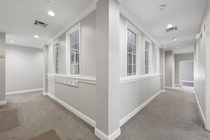 More Photos Of 6470 Georgia 400, Cumming Medical For Sale