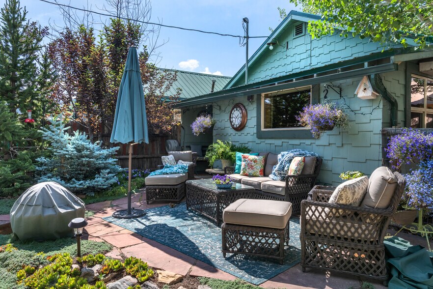 Primary Photo Of 717 Lake Ave, Grand Lake Specialty For Sale