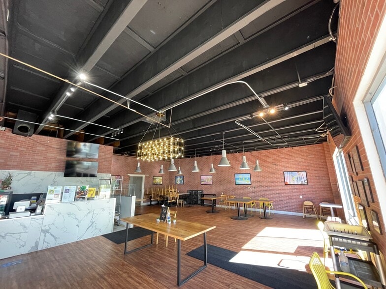 More Photos Of 5555 W Manchester Ave, Los Angeles Unknown For Lease