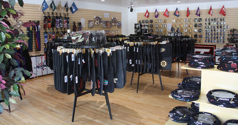More Photos Of 4002 Brandon Ave SW, Roanoke General Retail For Sale