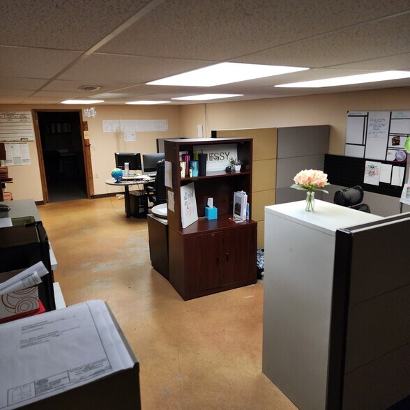 More Photos Of 320 N 20th Ave, Pasco Office For Lease