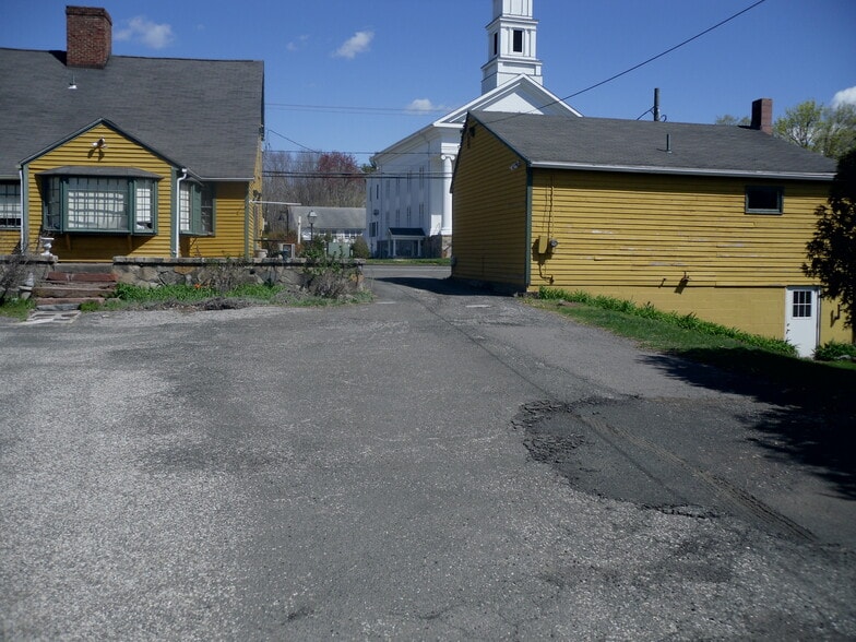 More Photos Of 596 Main St, Somers Freestanding For Sale