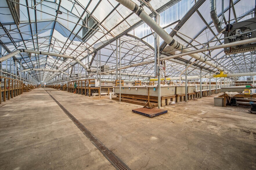 More Photos Of 1802 Industrial Park Dr, Ellsworth Industrial For Sale