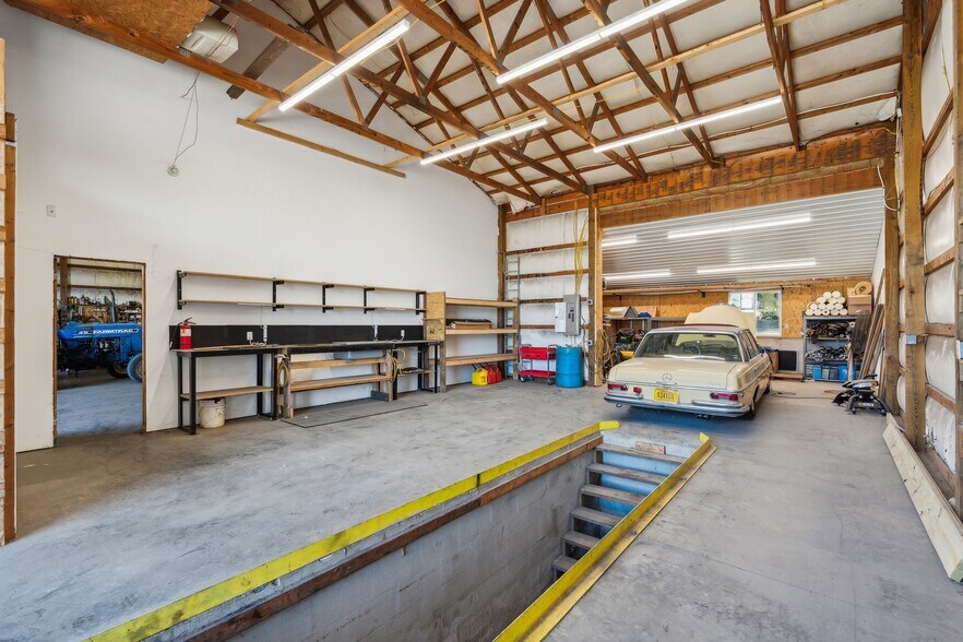 More Photos Of 9932 Seminole Trl, Ruckersville Auto Dealership For Sale