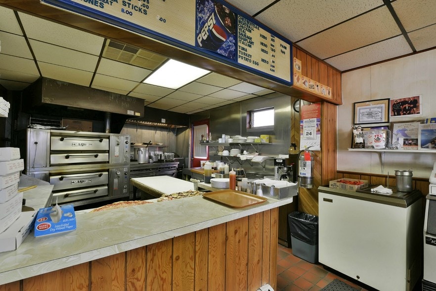 More Photos Of 107 Washington Ave, Little Ferry Storefront Retail Residential For Sale