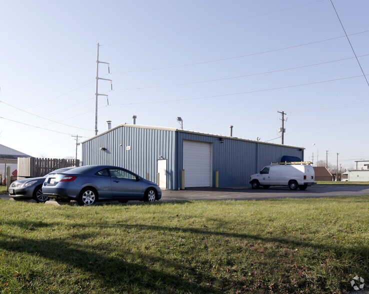 Primary Photo Of 900 Gray St, Columbus Warehouse For Lease