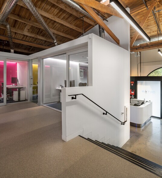 More Photos Of 880 E Broadway, Glendale Loft Creative Space For Sale