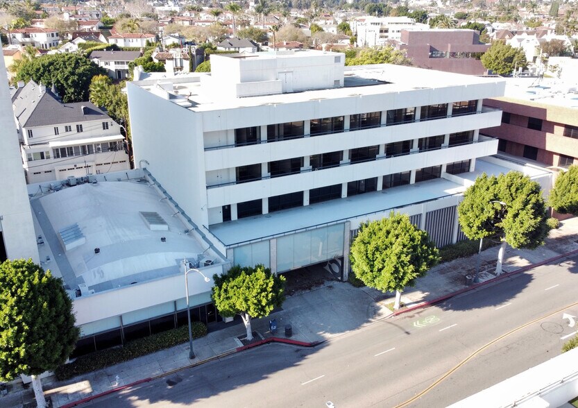 Primary Photo Of 405 S Beverly Dr, Beverly Hills Loft Creative Space For Lease