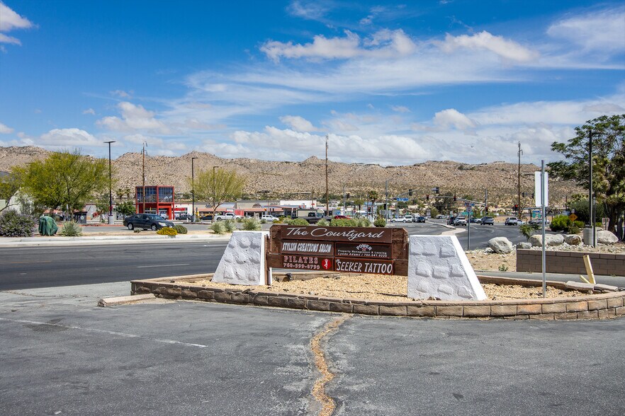More Photos Of 7211 Joshua Ln, Yucca Valley Office Residential For Lease