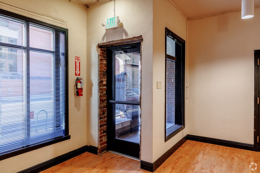 More Photos Of 1336 Glenarm Pl, Denver Office For Sale