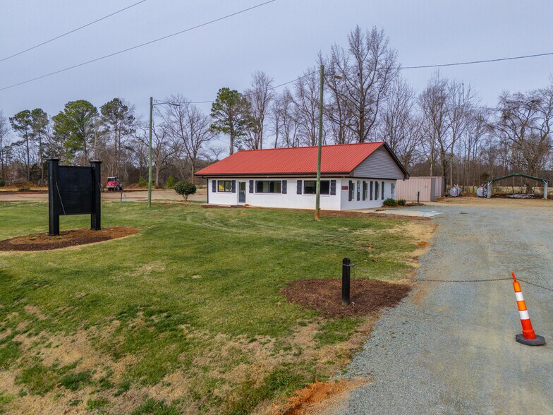 More Photos Of 7688 US 64 Hwy, Pittsboro Office For Sale