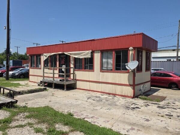 Primary Photo Of 2400-50 W Ridge Rd, Gary Auto Repair For Sale