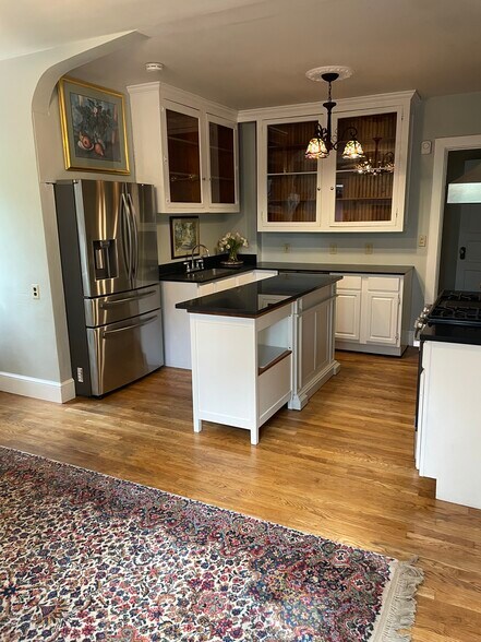 More Photos Of 445 Ludlow Ave, Cincinnati Apartments For Sale