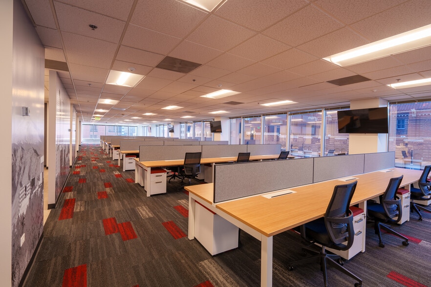 More Photos Of 475 17th St, Denver Office For Sale