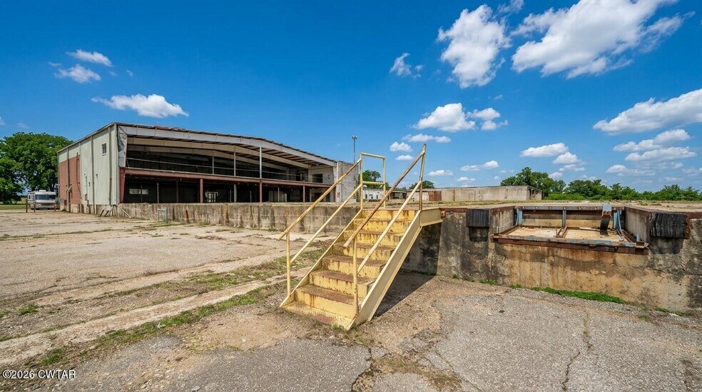 More Photos Of 302 N Trenton St, Rutherford Warehouse For Sale