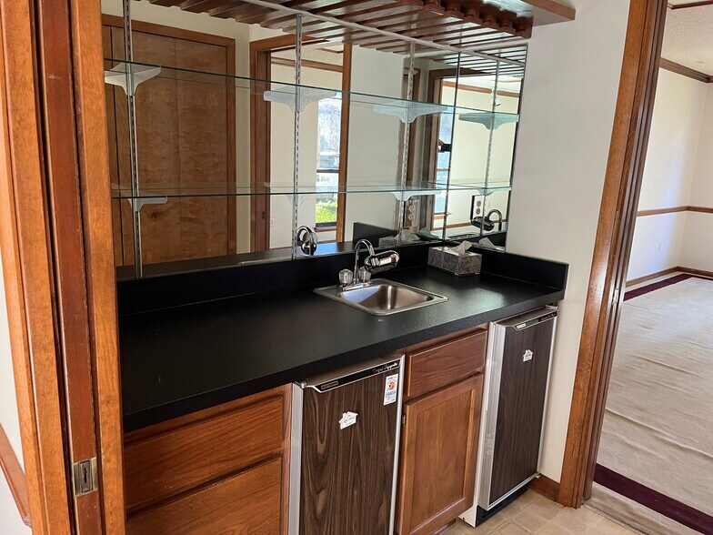 More Photos Of 2809 Blanding Blvd, Middleburg Office For Sale