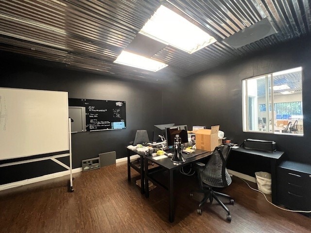 More Photos Of 5722 Tujunga Ave, North Hollywood Manufacturing For Lease