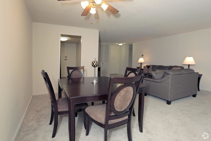 More Photos Of 8610-8650 Georgia Ave, Silver Spring Apartments For Lease