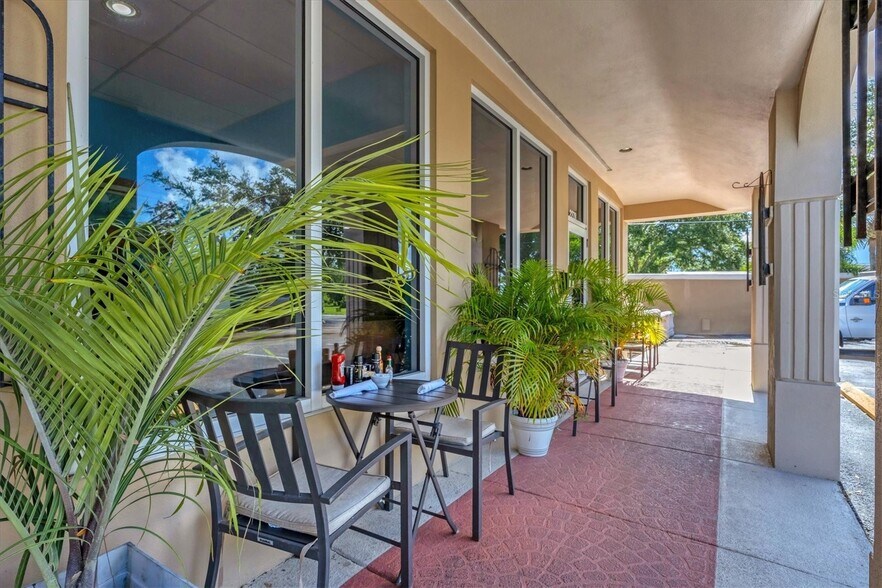 More Photos Of 2300 N Tamiami Trl, Nokomis Storefront Retail Office For Sale