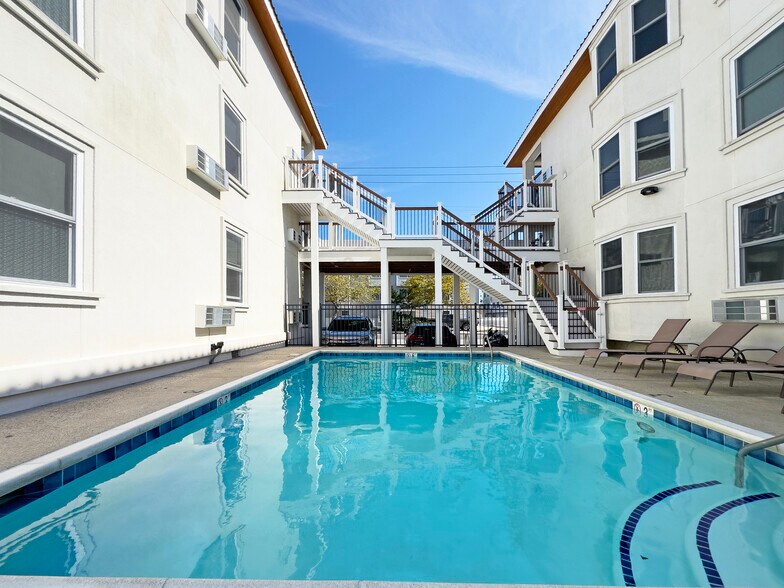 More Photos Of 5100 Atlantic Ave, Wildwood Hotel For Sale