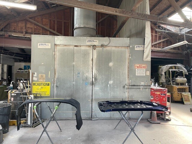 More Photos Of 6009-6017 International Blvd, Oakland Auto Repair For Sale