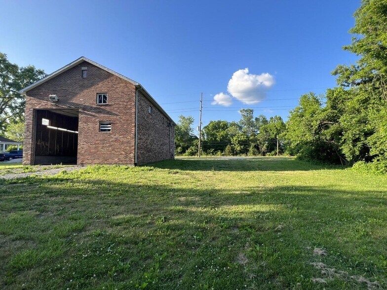 More Photos Of 4660 Mary Ingles Highway, Silver Grove Police Fire Station For Sale
