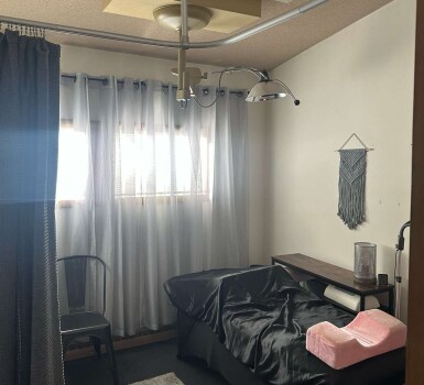 More Photos Of 120 E Oak St, Lake Mills Medical For Sale