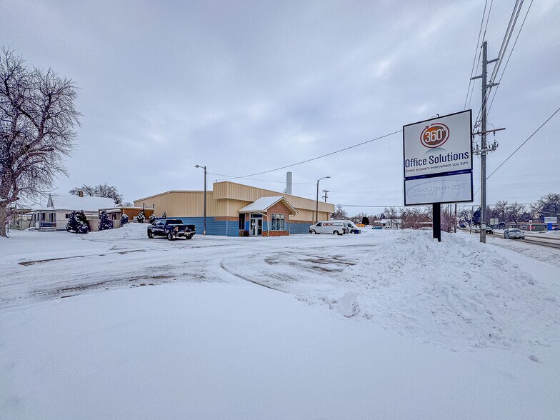 Primary Photo Of 601 9th St S, Great Falls Showroom For Sale