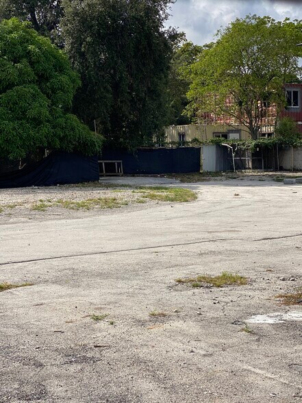 More Photos Of 300 NW 79th St, Miami Land For Sale