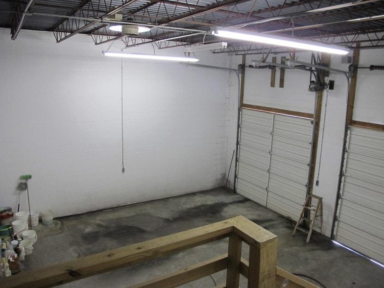 More Photos Of 3022 Carroll Ave, Lynchburg Warehouse For Sale