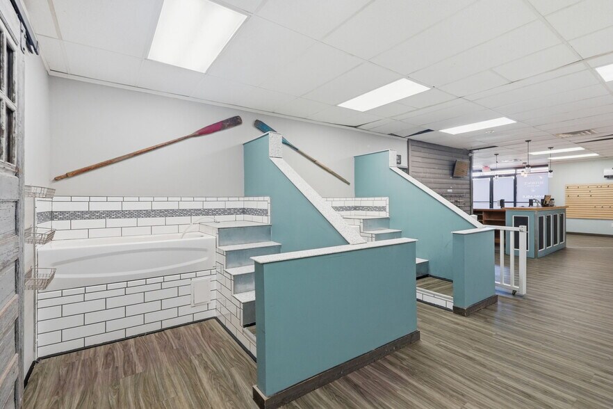 More Photos Of 64 Putnam St, Winthrop Storefront Retail Office For Lease