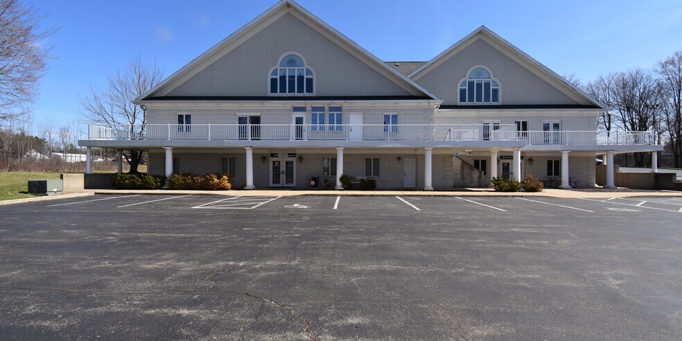 More Photos Of 972 Youngstown Kingsville Rd, Vienna Office For Sale