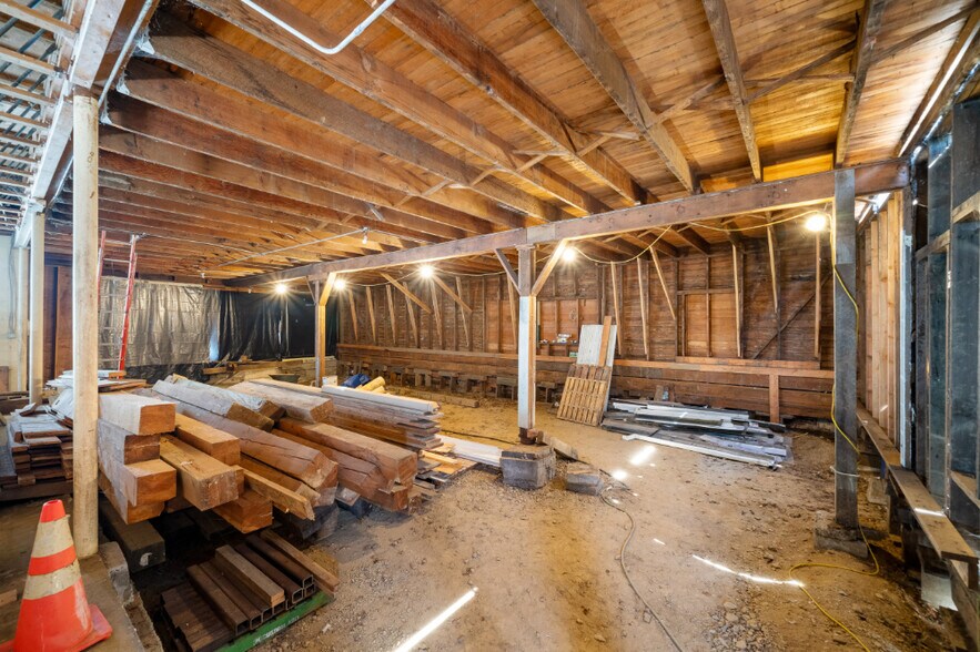 More Photos Of 625 Nehalem Blvd, Wheeler Storefront Retail Residential For Sale