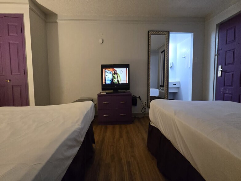 More Photos Of 4874 Old National Hwy, College Park Hotel For Sale