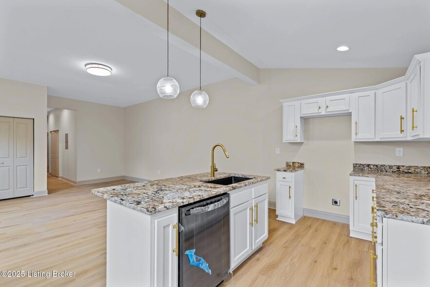 More Photos Of 1433 Beech St, Louisville Apartments For Sale