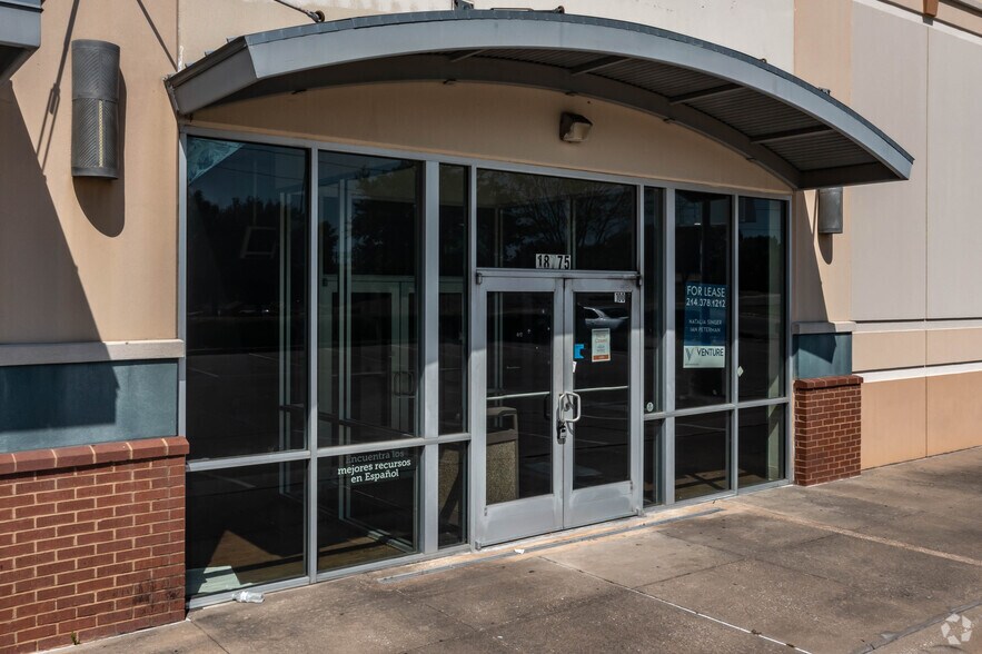 More Photos Of 18775 Lyndon B Johnson Fwy, Mesquite Freestanding For Lease