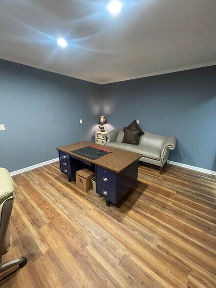 More Photos Of 455 E Highway 324, Rock Hill Showroom For Lease