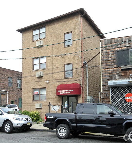 Primary Photo Of 2 Jersey St, Harrison Office For Sale