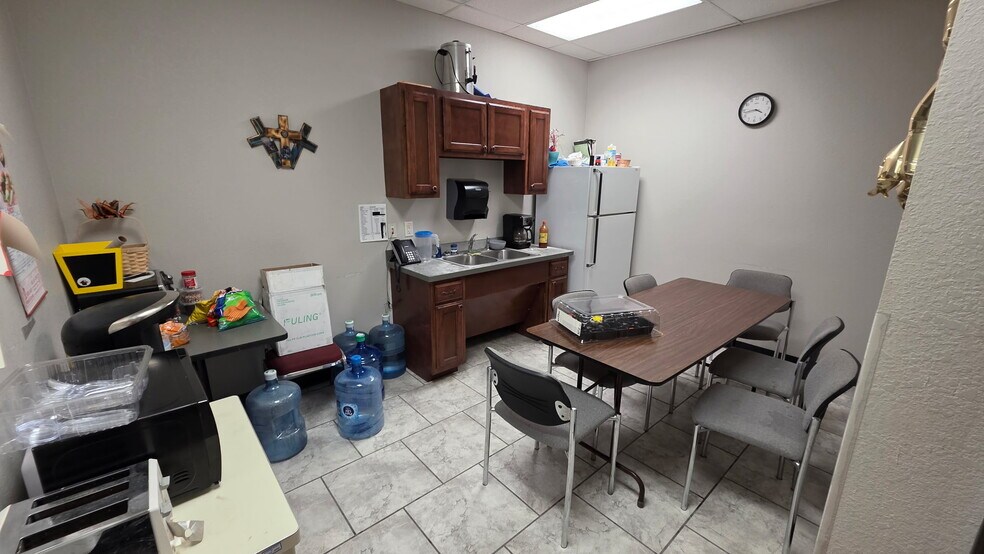 More Photos Of 3900 TX-158, Midland Loft Creative Space For Lease