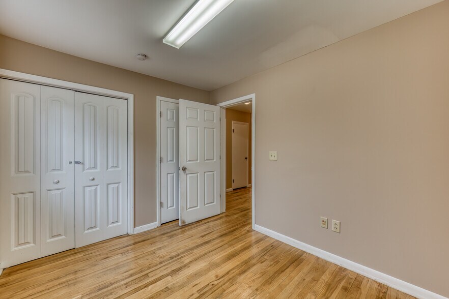 More Photos Of 3545 W Market St, Johnson City Industrial For Sale