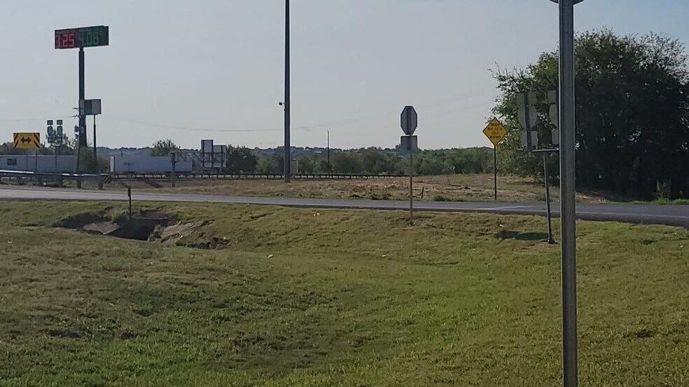 More Photos Of Hwy 45 Palmer Texas 75152, Palmer Land For Sale