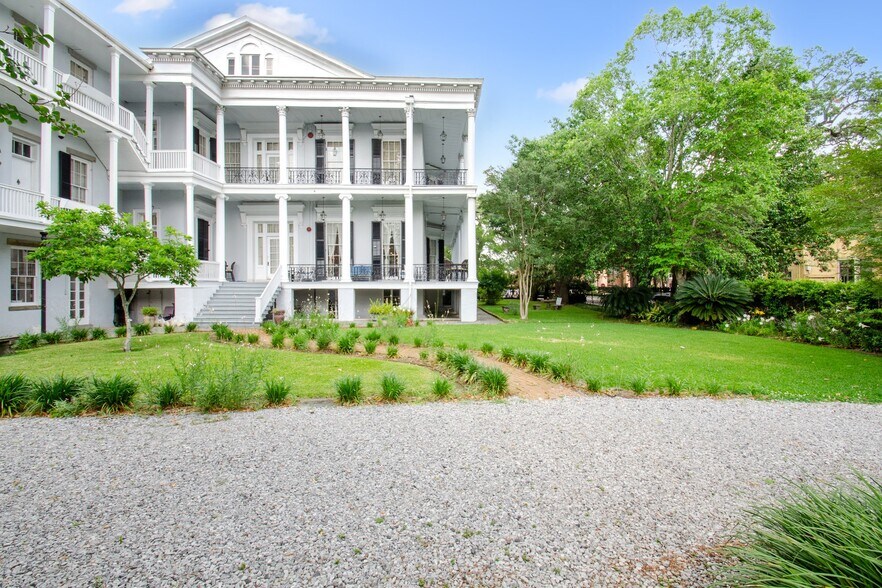 More Photos Of 1410 Jackson Ave, New Orleans Lodge Meeting Hall For Sale